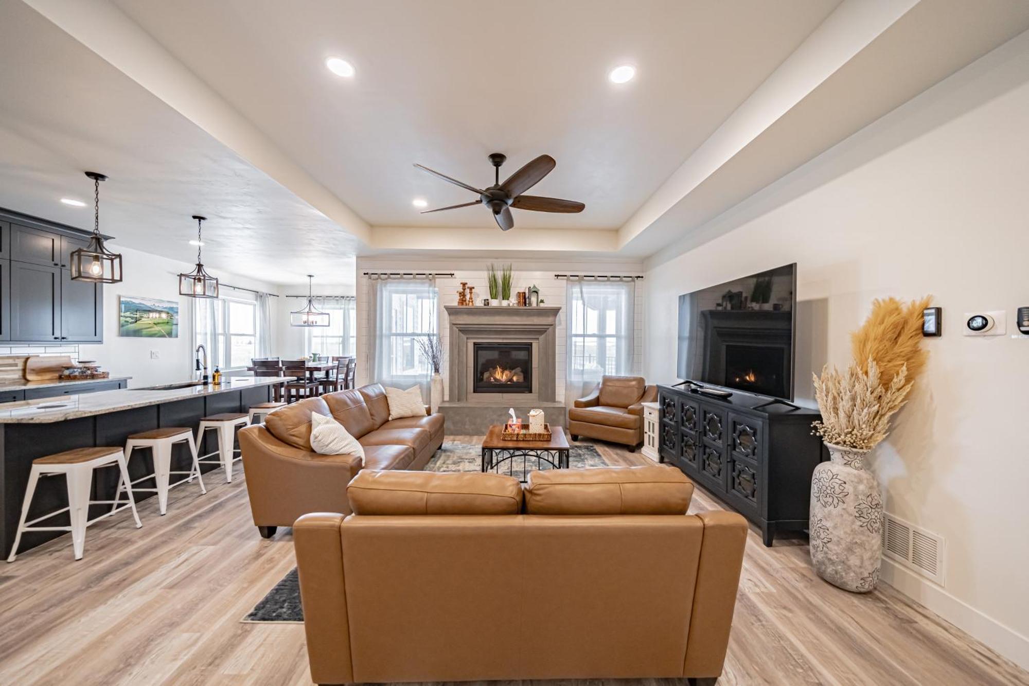 Teton Valley Getaway With Private Deck And Hot Tub! Ashton Buitenkant foto
